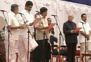 Karnataka gets 21 ministers, no Reddys