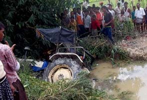 41 killed as tractor trolley overturns in Uttar Pradesh's Ballia district