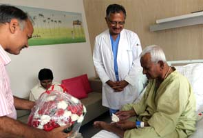PM sends flowers and get well soon message to Anna