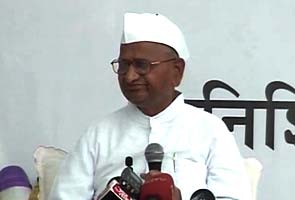 Lokpal Bill: Anna in Delhi to meet Parliamentary panel 