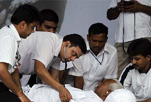Anna Hazare's health updates