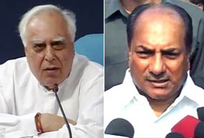 Sibal writes to Antony on spectrum for defence use