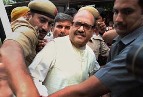 Amar Singh will spend weekend in jail, had refused blood test