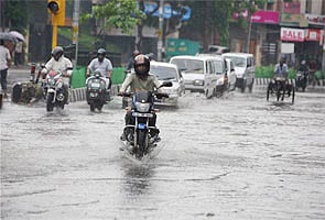Rain lashes Delhi again