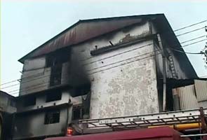 Mumbai: 4 dead in fire at textile mill 