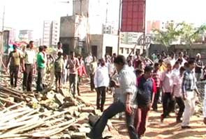 4 dead in Mumbai building mishap