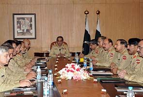 Pak army chief convenes special meeting after US warning on ISI
