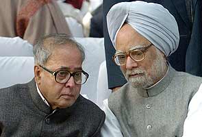 2G note: Pranab cuts short Washington trip to meet PM in New York