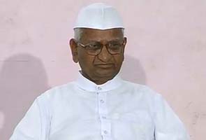 Anna Hazare starts week-long vow of silence