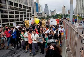 700 arrested after protest on New York's Brooklyn Bridge