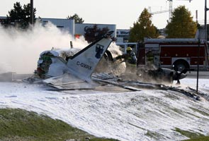 Small plane crashes near Vancouver airport, 9 injured