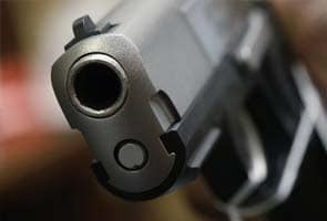 Drunk auto driver injured while playing with friend's pistol