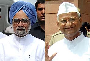 PM writes to Anna,  Digvijaya gets more critical 