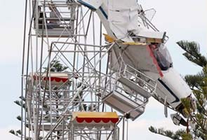 Plane hits Ferris wheel in Australia; no injuries