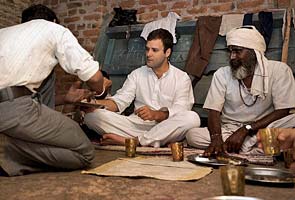 Rahul Gandhi has <i>puri-sabzi</i> made by Arti