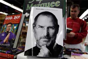 Apple co-founder Steve Jobs' biography hits the bookstores