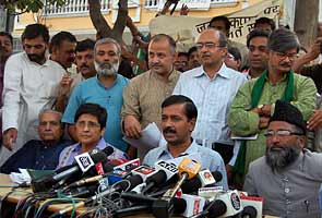 Arvind Kejriwal, Prashant Bhushan and Kiran Bedi to meet Anna Hazare today