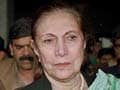 Nusrat Bhutto, mother of Benazir Bhutto, dies
