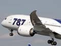 Boeing 787's inaugural flight lands in Hong Kong