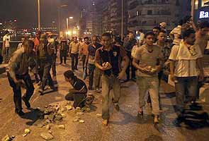 Cairo clashes: 24 killed after attack on church