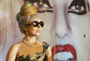 Greetings, my lady - Gaga receives India