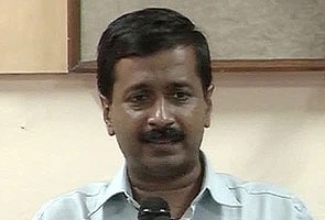 Kejriwal writes to PM, submits cheque for 9 lakh fine