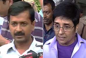 Rift in the open? Bedi, Kejriwal clash on travel row