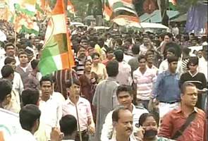 Congress holds silent rally in Kolkata against Trinamool