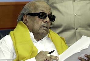 DMK chief Karunanidhi discharged from hospital