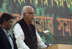 No regrets about handling of Karnataka, says LK Advani