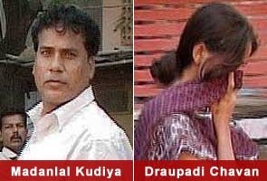 Teen clicks friend's obscene pictures to cover mother's affair Teen clicks friend's obscene pictures to cover mother's affair
