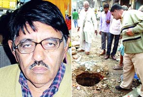 MCD digs up pit, Sadar Bazar trader falls to death