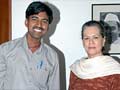 Sonia Gandhi meets KBC winner Sushil Kumar