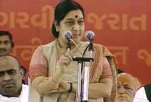 Govt's FDI decision contempt of House: Sushma Swaraj