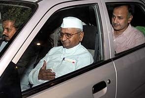 Anna in Delhi, may end his vow of silence