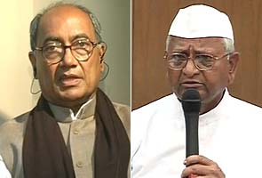 Anna Hazare overestimating Jan Lokpal Bill: Digvijaya Singh 