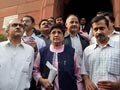 Lokpal Bill: Team Anna meets BJP leaders