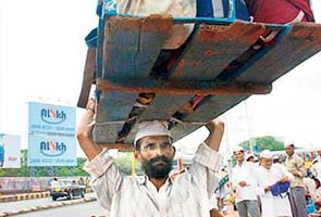 <i>Dabbawalas</i> could fight elections as Sena candidates