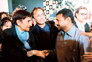Dev Anand treated me like his son, says cop