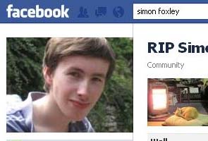 Man kills himself after girl unfriends him on Facebook