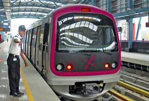 'Parallel problems' to delay Metro? 