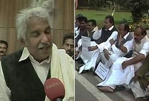 Mullaperiyar dam issue: Kerala Chief Minister Oommen Chandy meets PM