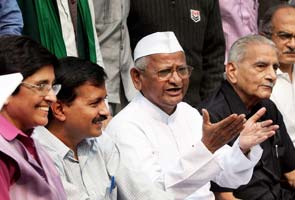 Lokpal Bill: All-party meeting begins; CBI the only flashpoint? 