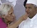 Hazare refuses Team Anna's appeal to end fast