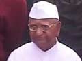 Parliament reconvenes, Anna Hazare steps up pressure on Govt