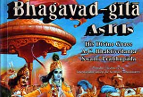 Indian legal eagles to battle 'ban Gita' move in Russia