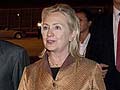 Clinton urges countries not to stifle online voices