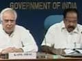 Lokpal Bill: Govt talks to Team Anna, PM may be included with riders