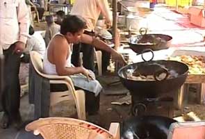 'Anna Ki Rasoi' at MMRDA Ground to feed supporters