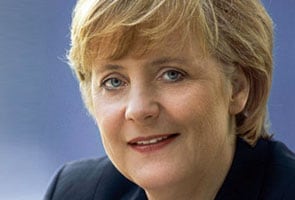 Opposition ups heat on Merkel over president scandal